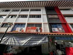 Yishun New Town (D27), Shop House #457562431
